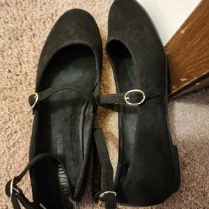 Chic Black Suede Mary Jane Flats